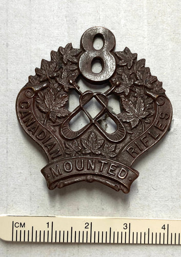 8 Canadian Mounted Rifles cap badge