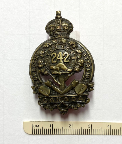 242nd Bn (Que Foresters) cap badge