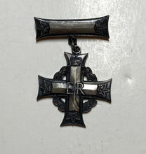 Memorial Cross, EIIR